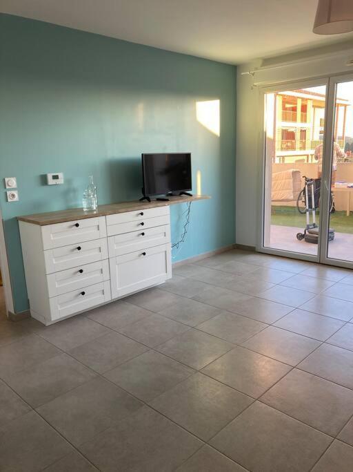 Appartement Rdc Avec Parking Prive La Fare-les-Oliviers المظهر الخارجي الصورة